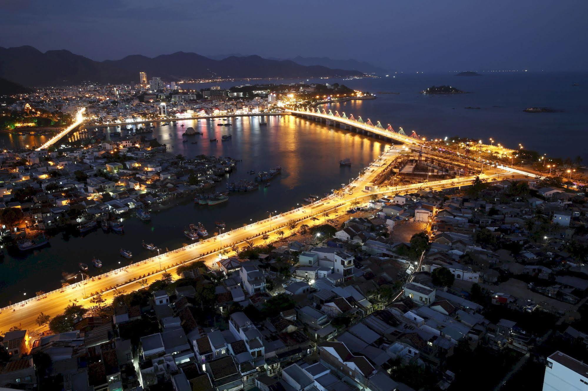 Bavico International Hotel Nha Trang Exterior photo